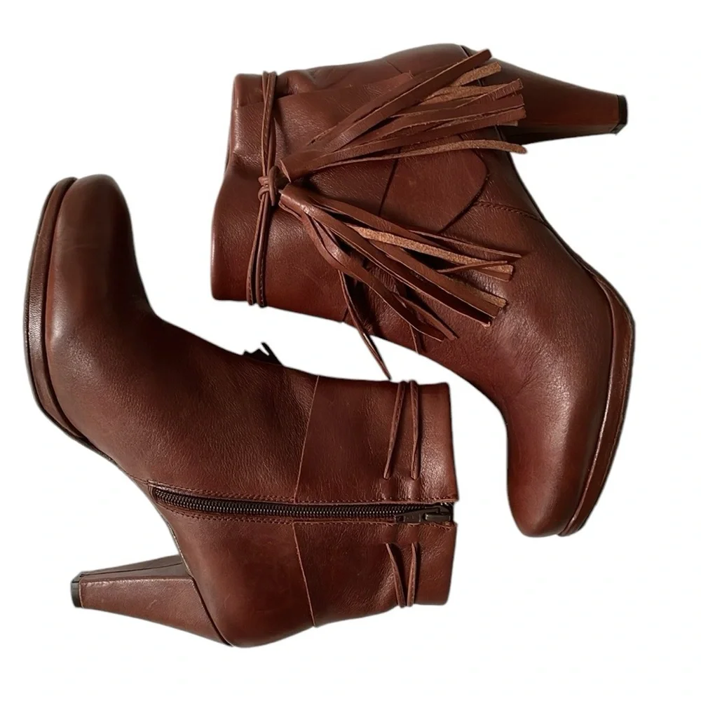 Estefania Marco brown leather heel booties. Tassles. Made in Spain. Size EUR 40.